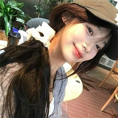 明天，我会成为谁的女友